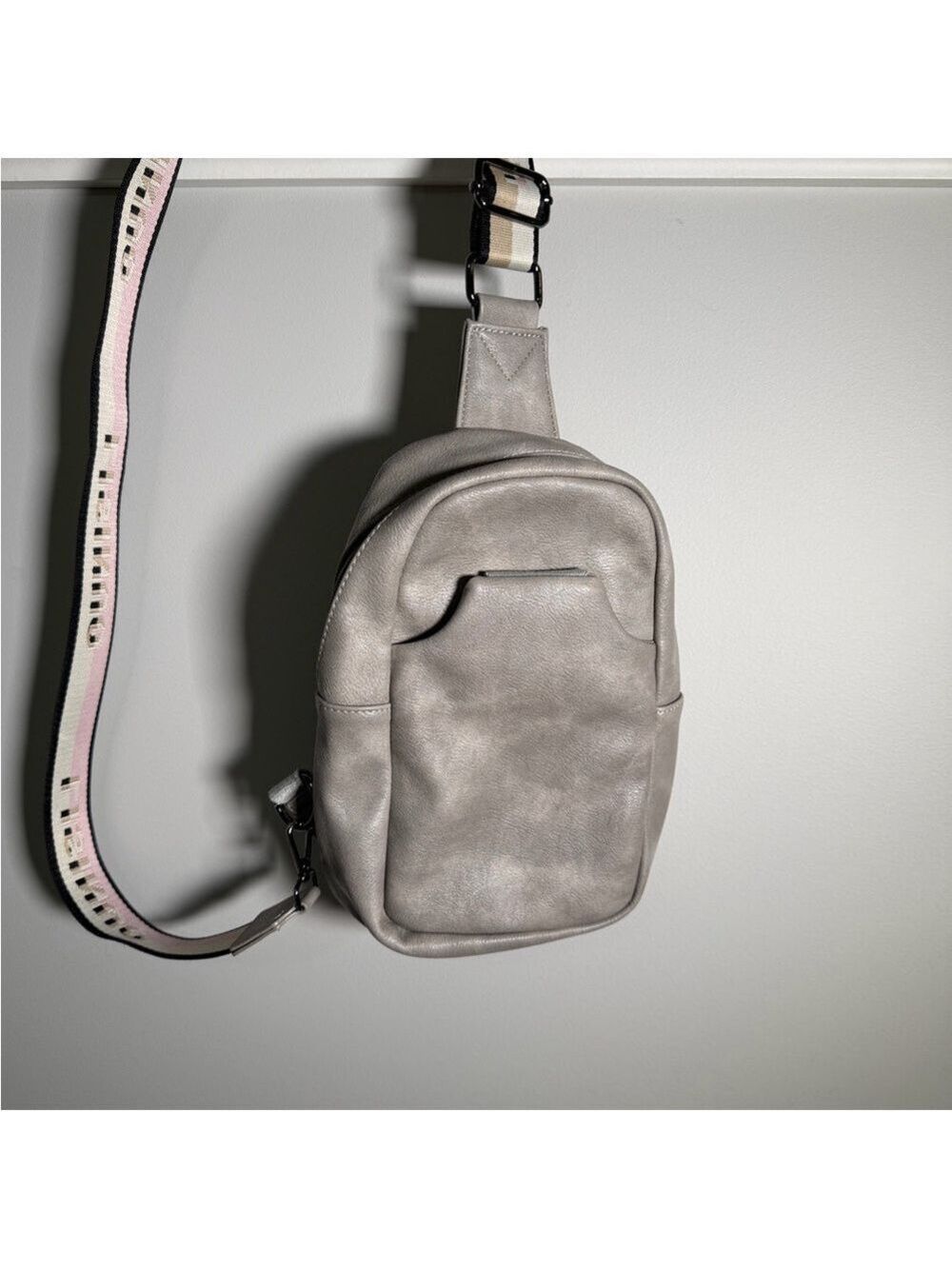 Leather Crossbody Bag in Gray